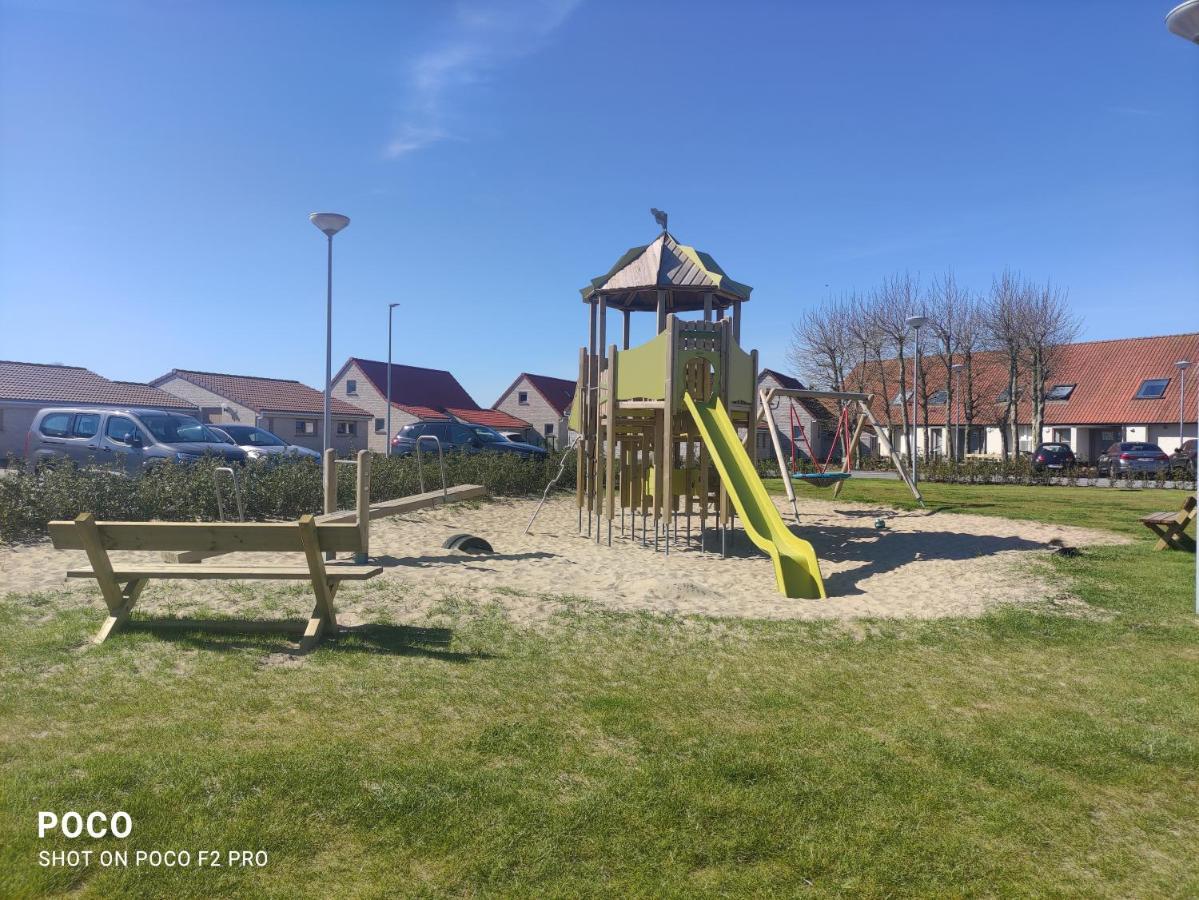 Vakantiewoning Polderhuis 10, Airco En Verwarming In Alle Kamers, Prive Parkeerplaats En Afgesloten Tuin Koksijde Esterno foto