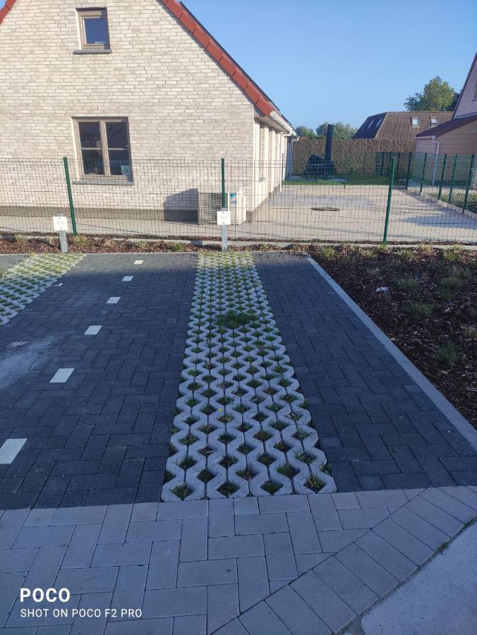 Vakantiewoning Polderhuis 10, Airco En Verwarming In Alle Kamers, Prive Parkeerplaats En Afgesloten Tuin Koksijde Esterno foto